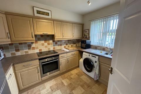 2 bedroom sheltered housing for sale, Henley Close, Saxmundham