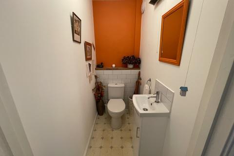 2 bedroom sheltered housing for sale, Henley Close, Saxmundham