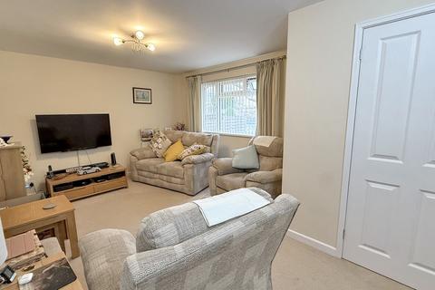22 Linsvale Drive, Frome, BA11 2BP