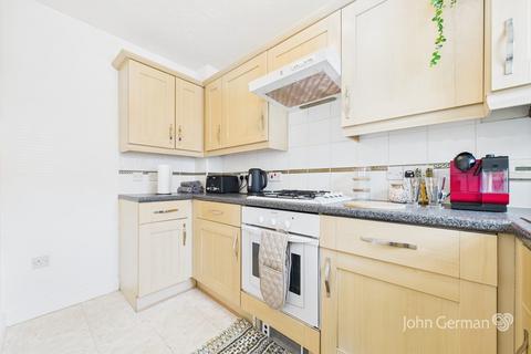 17 Broomfields Close, Tean, Stoke-on-trent, ST10 4FB