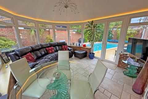 4 bedroom detached house for sale, Upper Shoreham Road, Shoreham-by-Sea BN43
