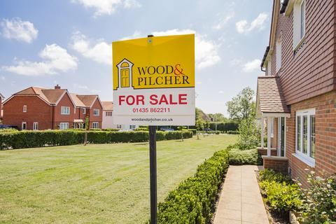 1 Chamomile Close, Horam, Heathfield, TN21 9BJ