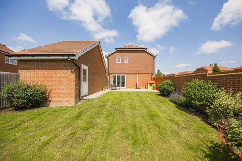 1 Chamomile Close, Horam, Heathfield, TN21 9BJ