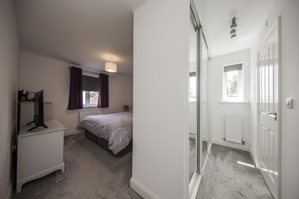 Bed 1 Dressing Area