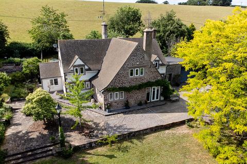 4 bedroom detached house for sale, Old Ross Road, Whitchurch