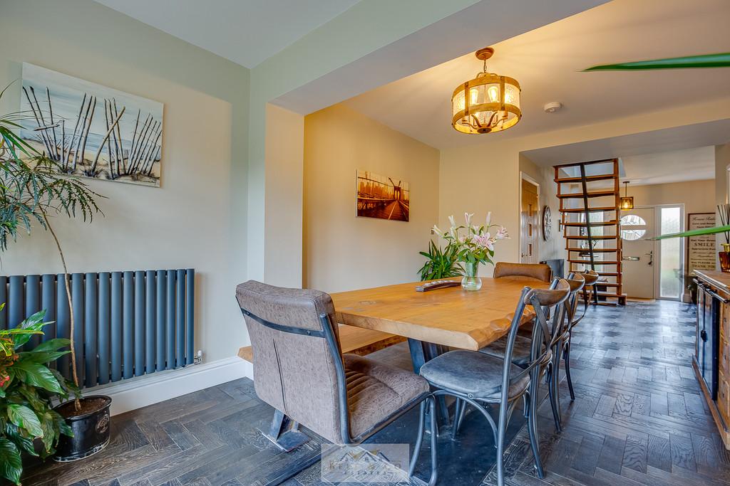 Dining room 1.5
