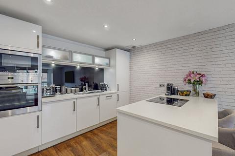 2 bedroom flat for sale, Park Circus Place, Glasgow G3