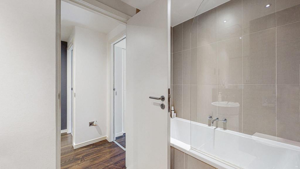 36-web-or-mls-10 Park Circus Place Flat 1.5 29