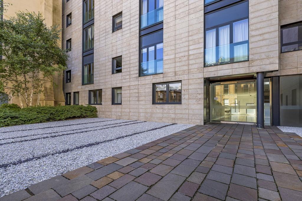 7-web-or-mls-10 Park Circus Place Flat 1.5 45