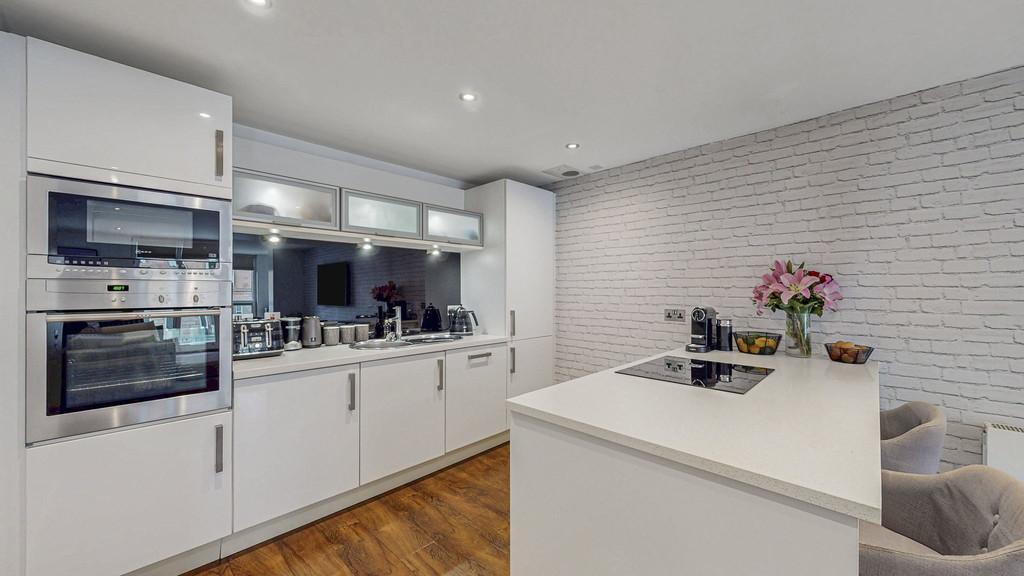 26-web-or-mls-10 Park Circus Place Flat 1.5 17
