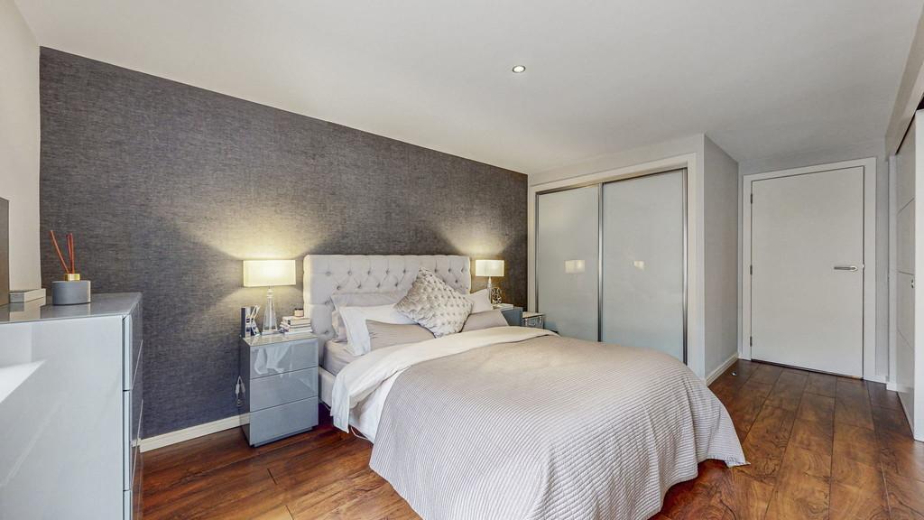 32-web-or-mls-10 Park Circus Place Flat 1.5 23