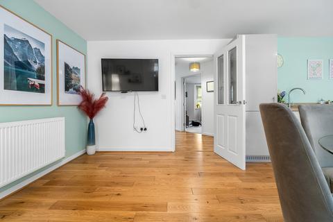 102 Trem Y Rhyd, St Fagans, Cardiff, CF5 6FW