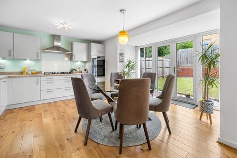 102 Trem Y Rhyd, St Fagans, Cardiff, CF5 6FW