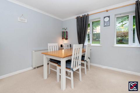 2 bedroom ground floor flat for sale, Primrose Hill, Daventry NN11