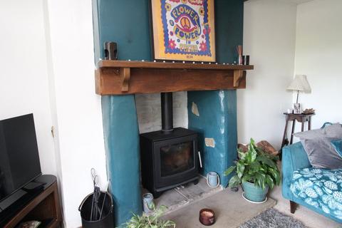 3 Spring Wells, Oakworth, Keighley, BD22 0QZ