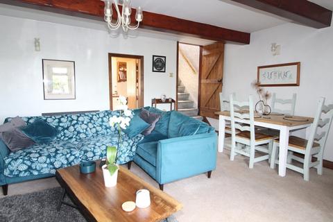 3 Spring Wells, Oakworth, Keighley, BD22 0QZ
