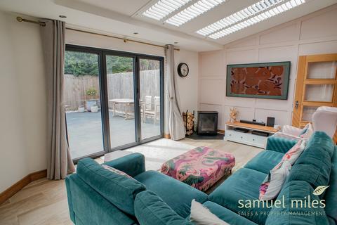 39 Masefield, Royal Wootton Bassett, Swindon, SN4 8JT