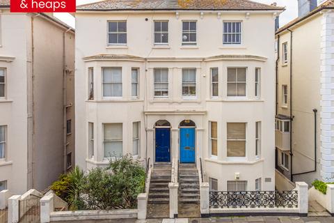 Hova Villas, Hove