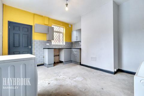 2 bedroom end of terrace house for sale, Doncaster Road, Barnsley