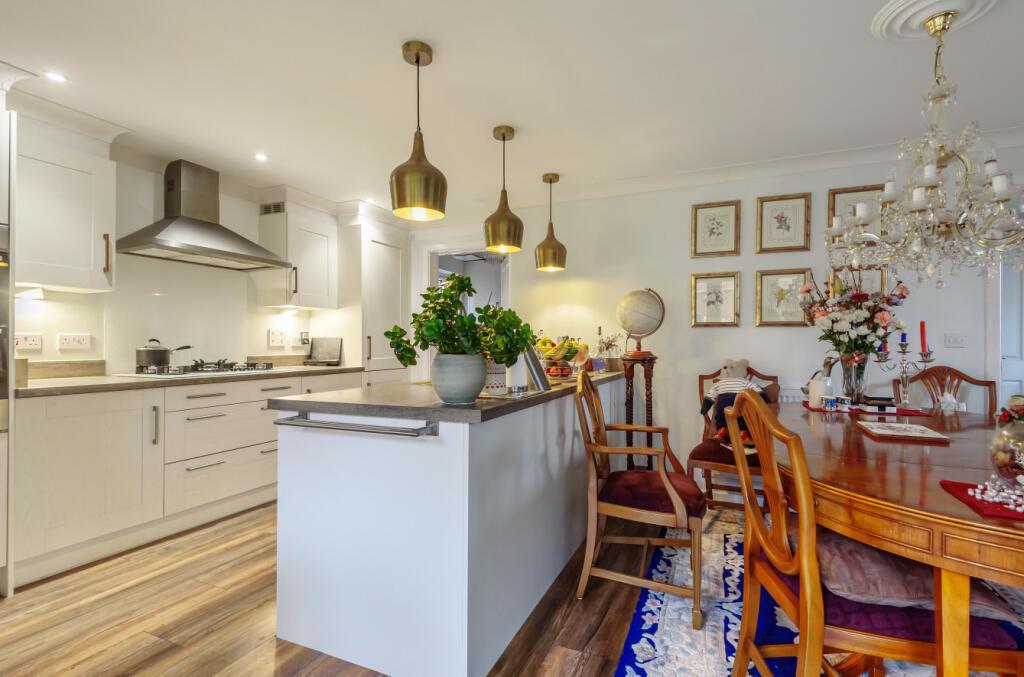 Kitchen dining room