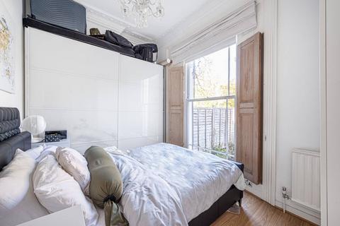 1 bedroom flat for sale, Cantelowes Road, Camden, London, NW1