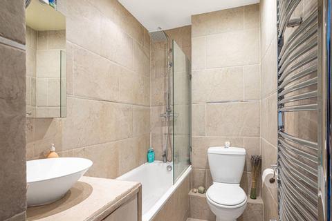 1 bedroom flat for sale, Cantelowes Road, Camden, London, NW1
