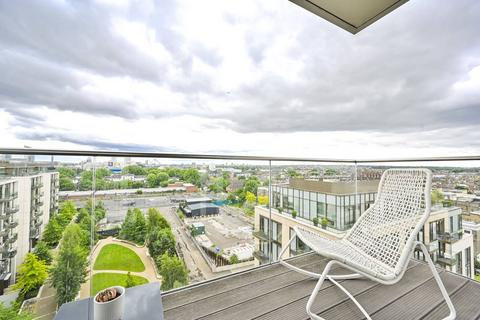 3 bedroom flat for sale, Lillie Square, Earls Court, London, SW6