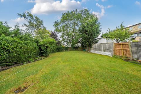 4 bedroom semi-detached house for sale, Avenue Road, London, N14