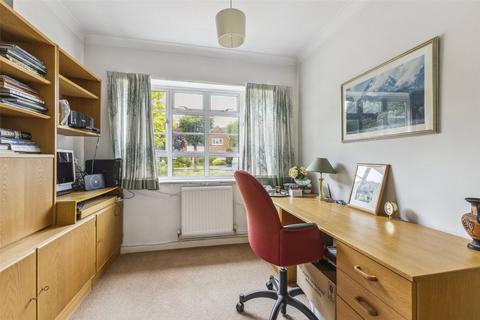 4 bedroom detached house for sale, Clevehurst Close, Stoke Poges, Buckinghamshire, SL2