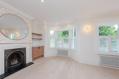 85a Allfarthing Lane, London, SW18 2AS