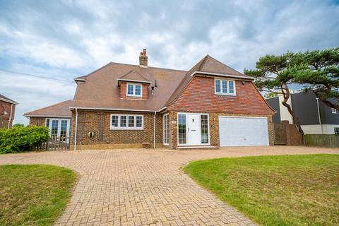 4 bedroom detached house for sale, Madeira Road, New Romney TN28