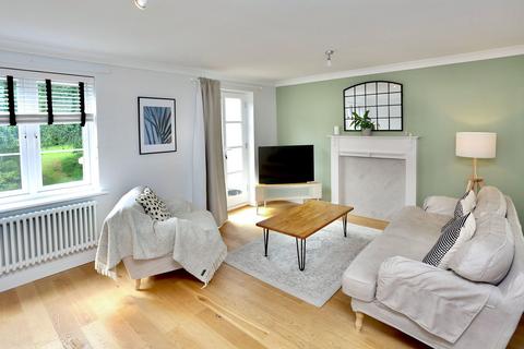 5 Chestnut Drive, Abergavenny, NP7 5JZ