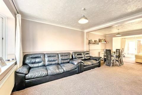 3 bedroom semi-detached house for sale, Spencer Way, Stowmarket, IP14