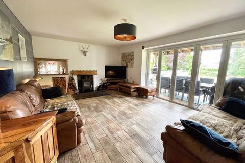 6 bedroom detached house for sale, Penstowe, Mwyndy, Pontyclun CF72 8PN