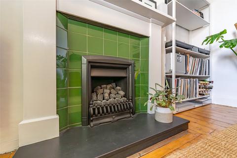 266/2 Bonnington Road, Edinburgh, EH6 5BE