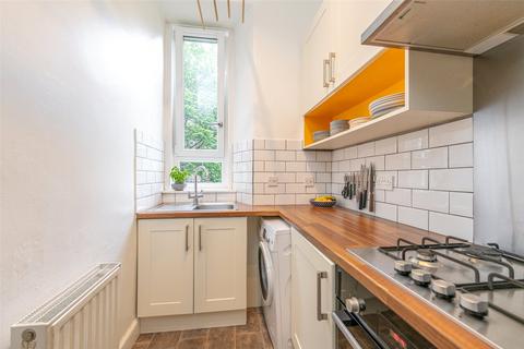 266/2 Bonnington Road, Edinburgh, EH6 5BE