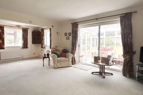 3 bedroom bungalow for sale, Long Close, Farnham Common