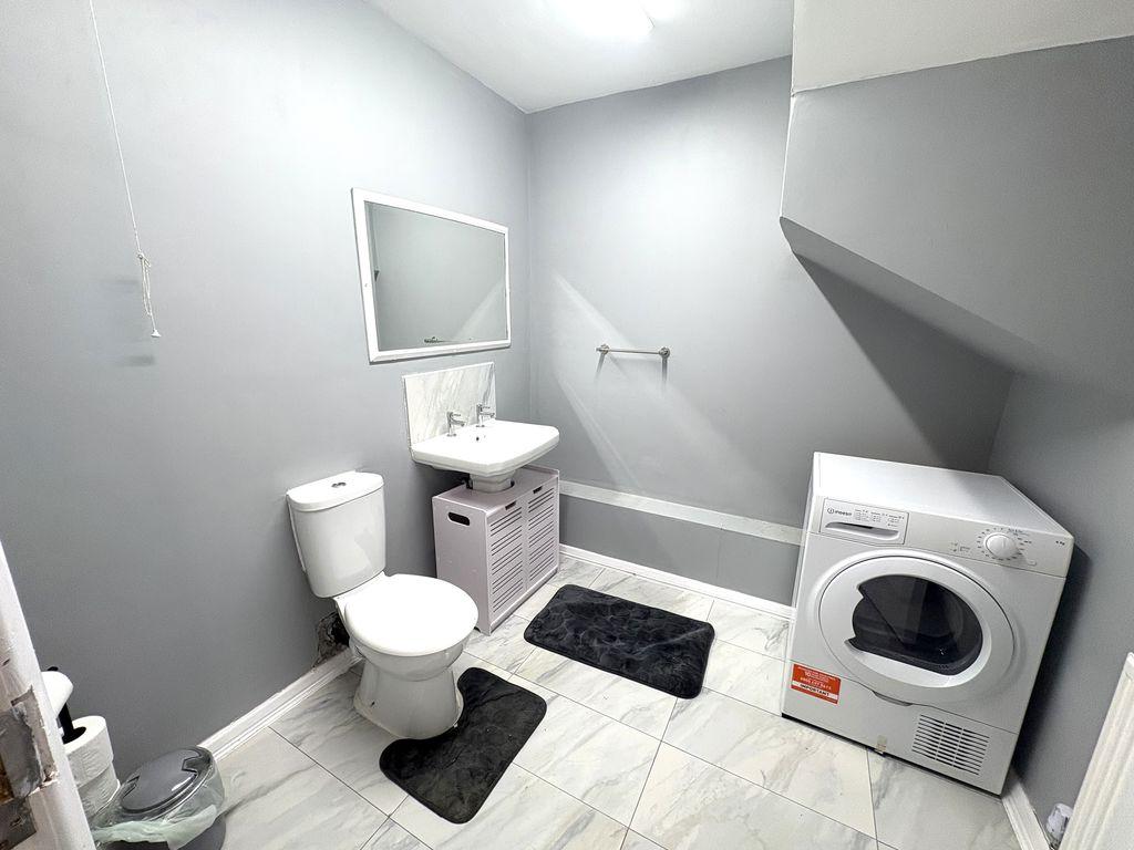 Washroom wc