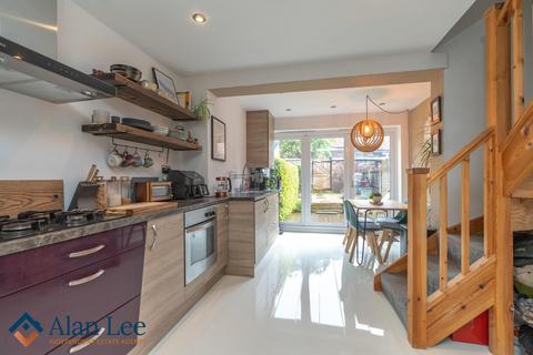 2 bedroom terraced house for sale, Chester Road, Macclesfield, Cheshire