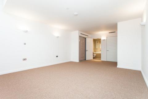 Western Avenue, Perivale, Greenford, UB6