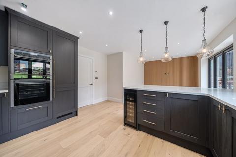 undefined, Standen Street, Iden Green