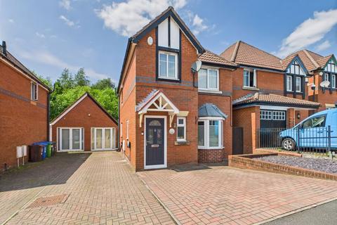 3 bedroom property for sale, Fenwick Drive, Middleton, Manchester, M24