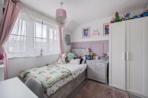 7 Henderson Walk, Steyning, BN44 3SG