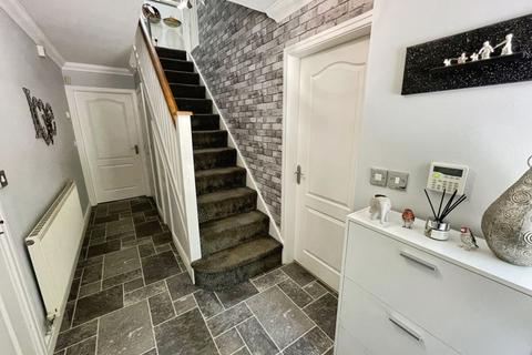 4 bedroom house for sale, Temple Road, Smithills
