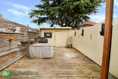 3 bedroom end of terrace house for sale, Jacksons Drive, West Cheshunt