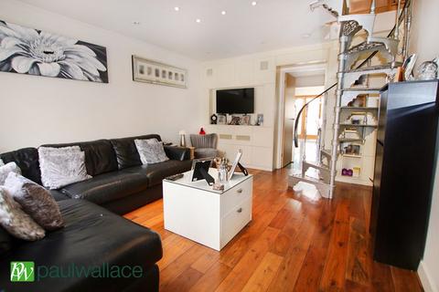 3 bedroom end of terrace house for sale, Jacksons Drive, West Cheshunt