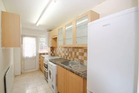 16 Nicholas Close, Greenford, UB6 9UH