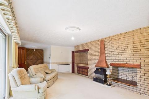 undefined, Kirton Park, Kirton NG22