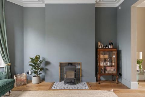 undefined, London W3