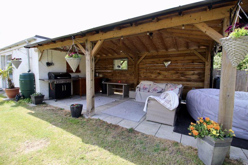 Outdoor Bar